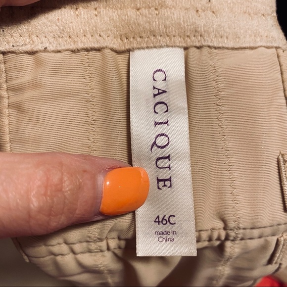 Gently used tan bra - Picture 1 of 2
